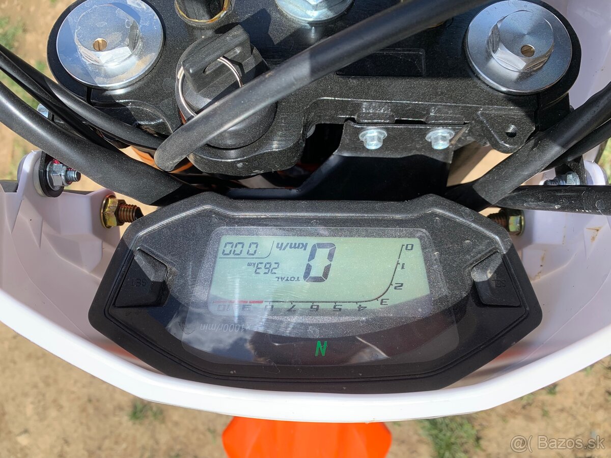 Minirocket motors Defender 150 pitbike
