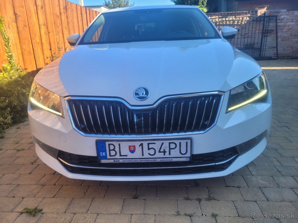 Predám Škoda Superb 2,0 TDI, 9/2017, DSG automat - 5