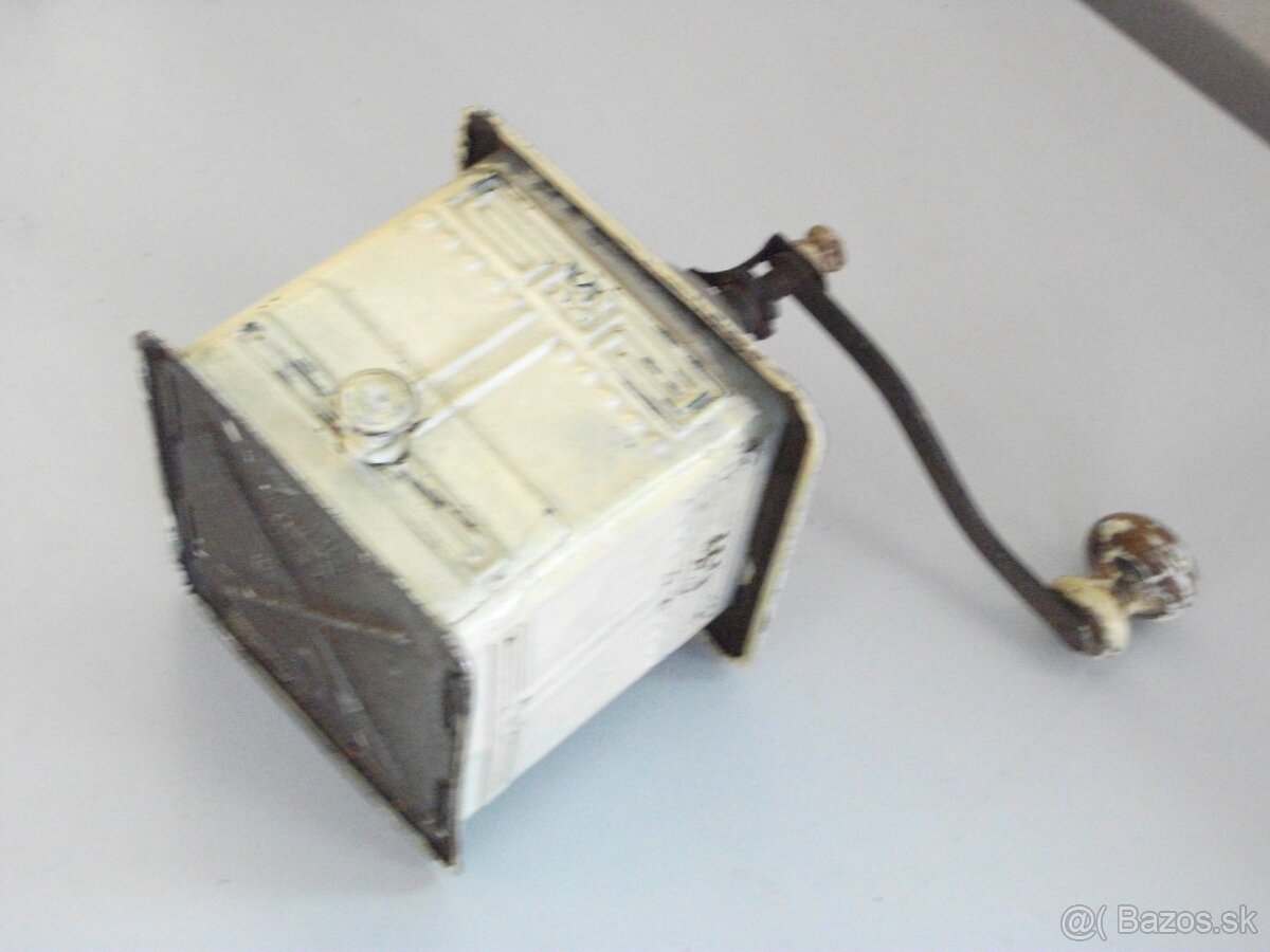 Starý mlynček na kávu.Lacno. - 5