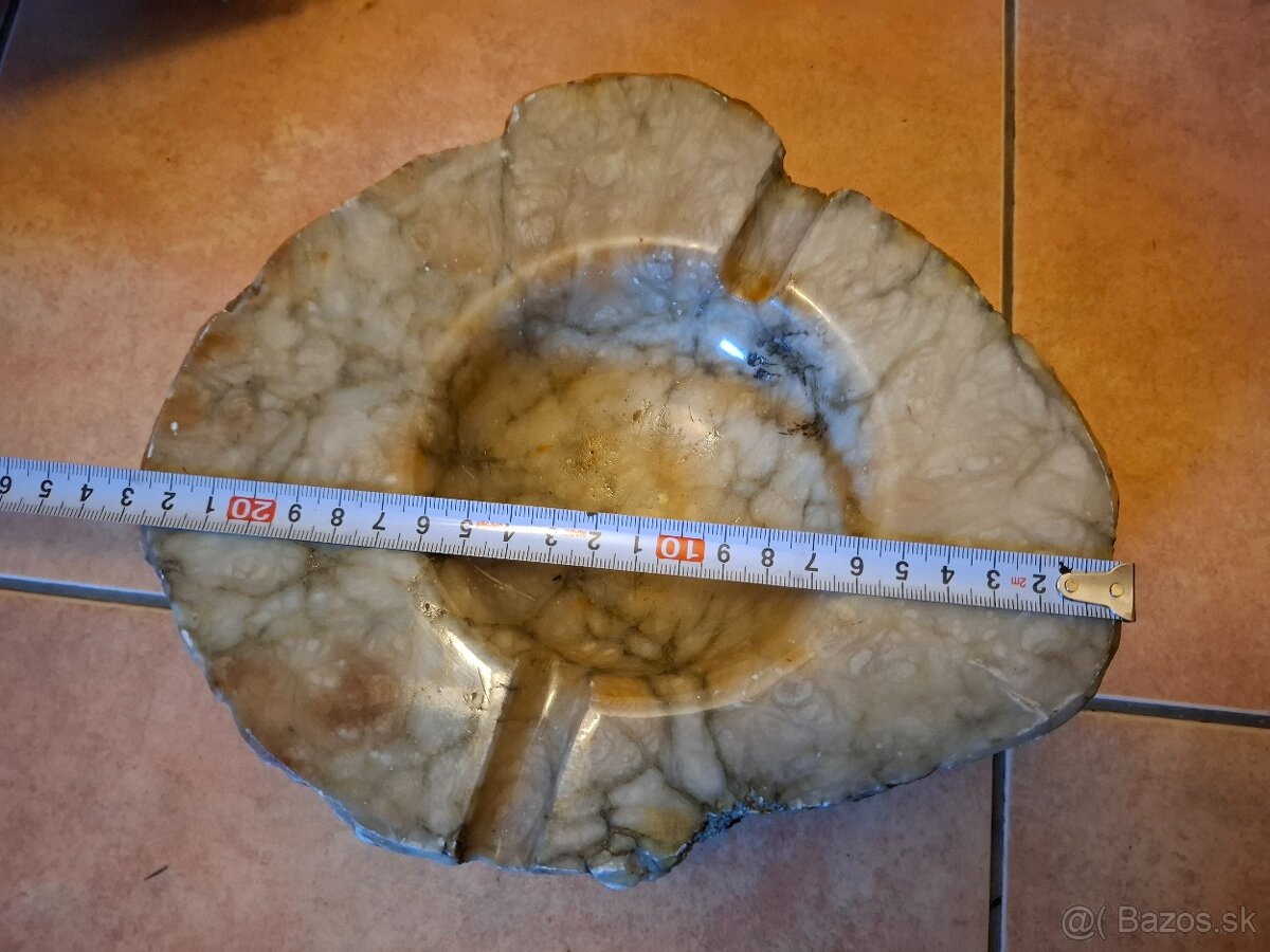 Veľký mramorový popolník - 5