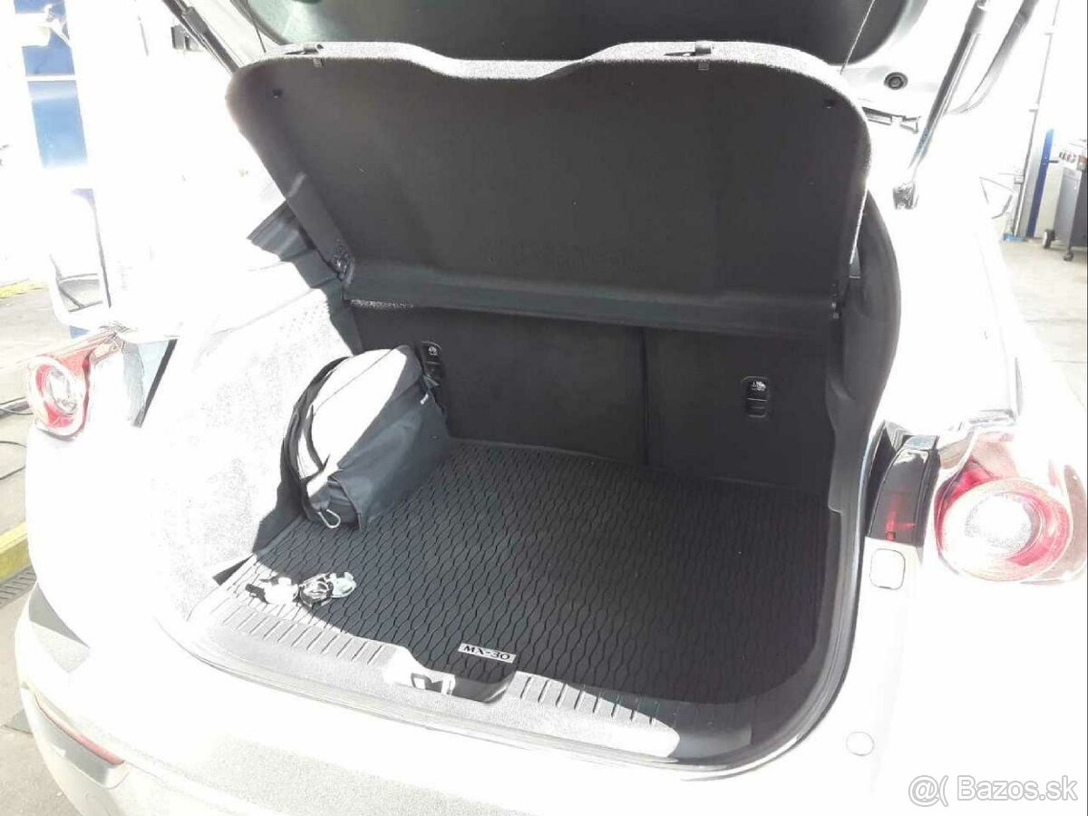 Mazda MX-30 elektro, r.v. 11/2020, 52tis km - 5