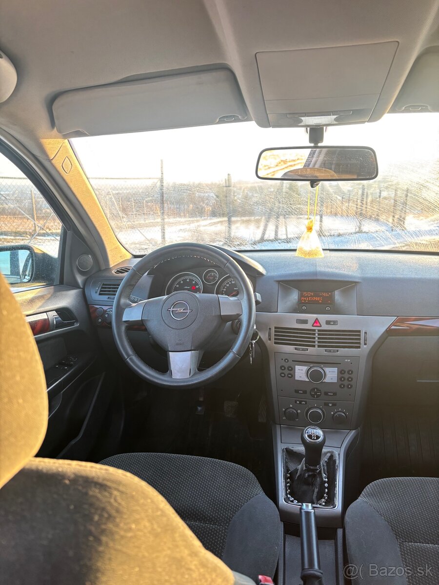 Opel astra h - 5