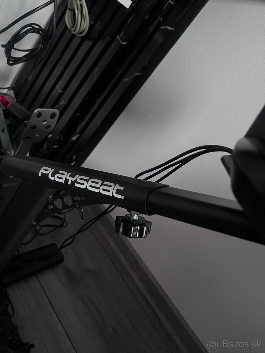 Simrace setup Playseat evolution + Logitech G923 - 5