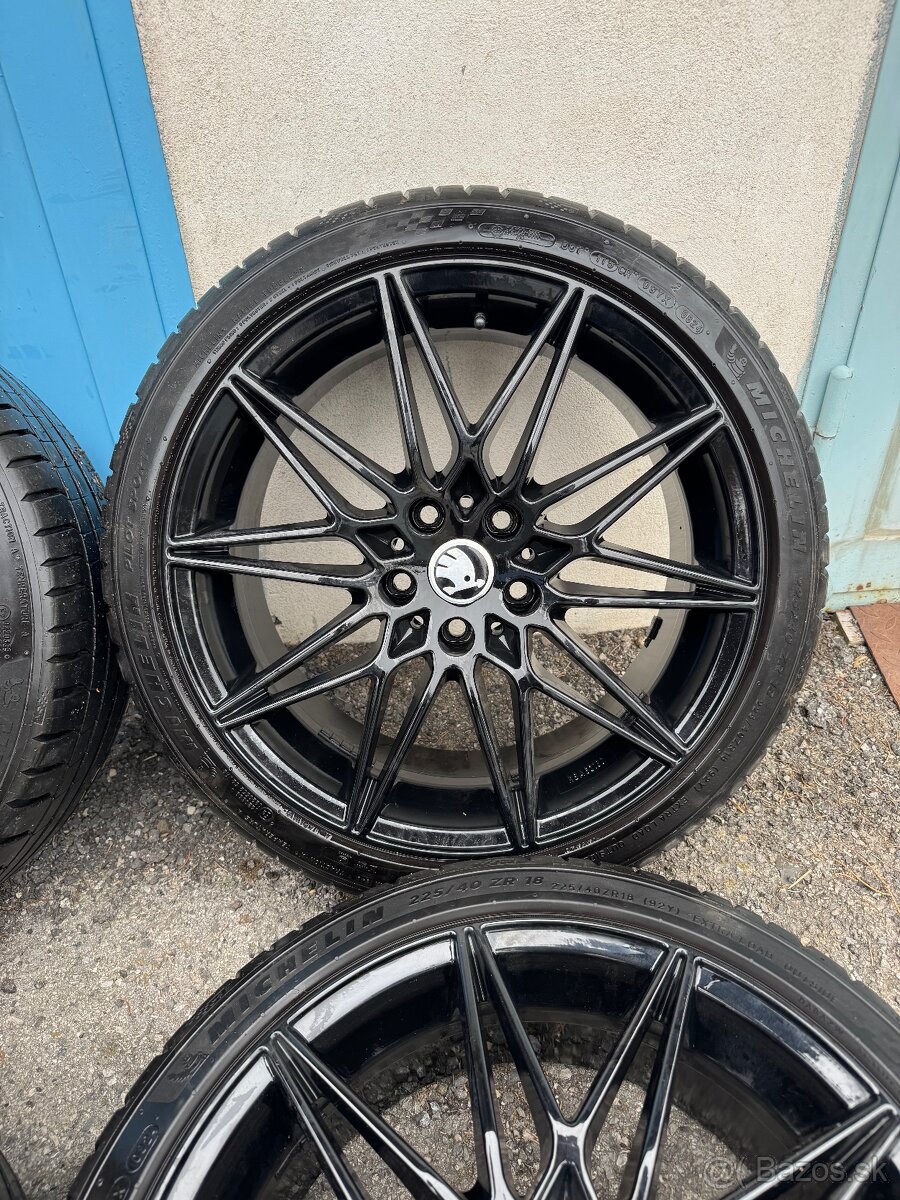 Predám letnú sadu R18 z Octavia 3 RS FL - 5