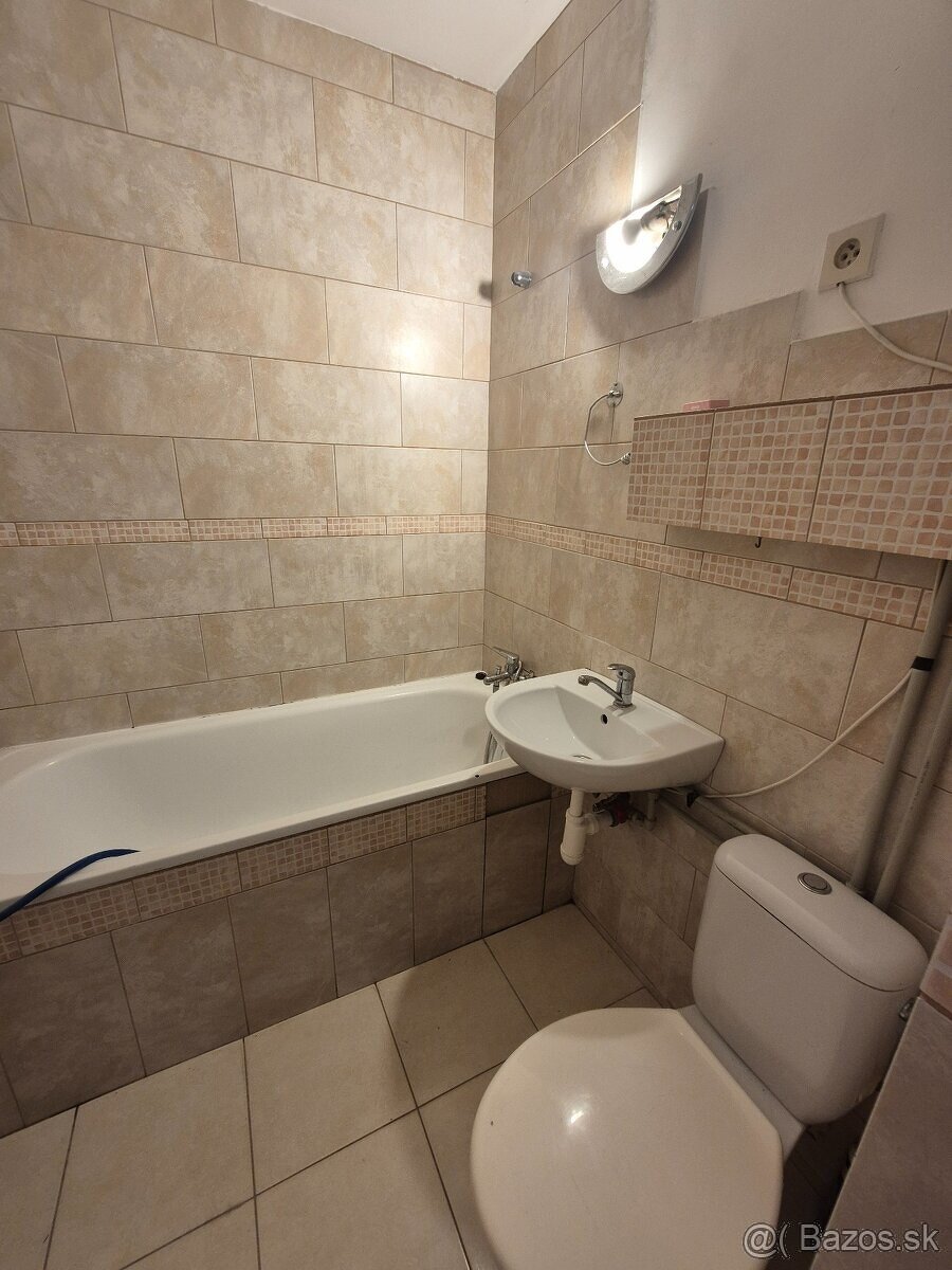 1-izbový byt na predaj v Bauringoch - 5