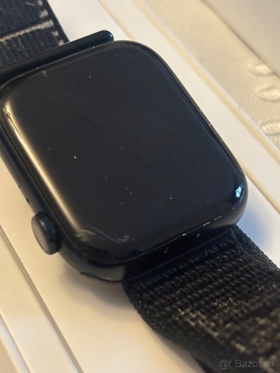 Apple Watch 8 45mm - 5