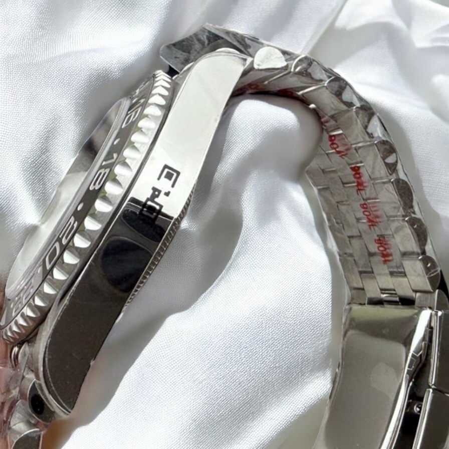 Rolex GMT-Master II Bruce Wayne - 5