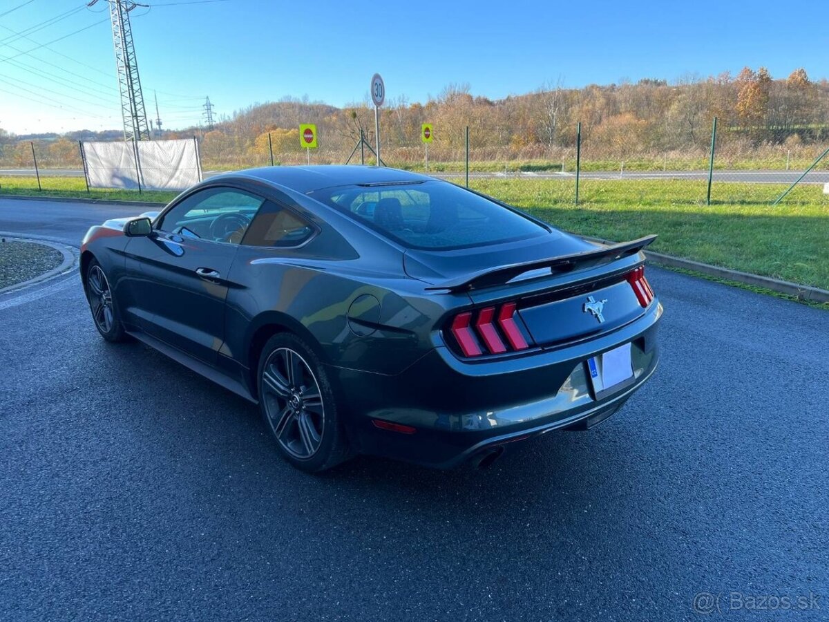 Ford Mustang 3.6 V6 224kw automat s pádly - 5