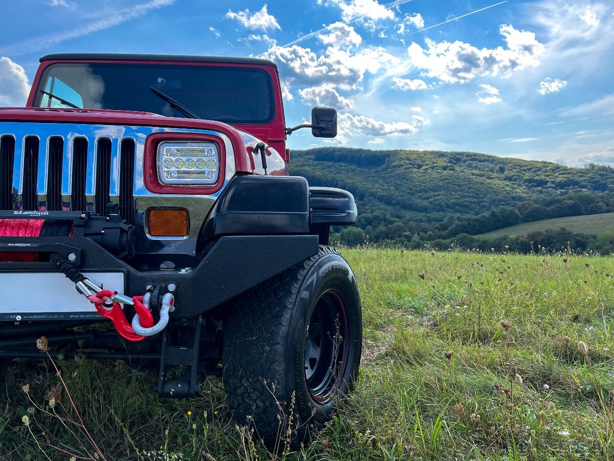 Jeep Wrangler 2.5 Benzín 90kw, 5MT TOP STAV