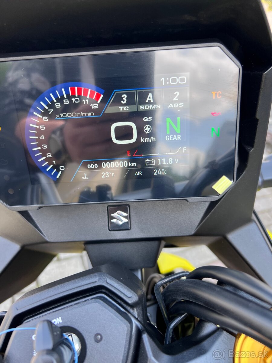 Suzuki V-Strom 800 DE 2025
