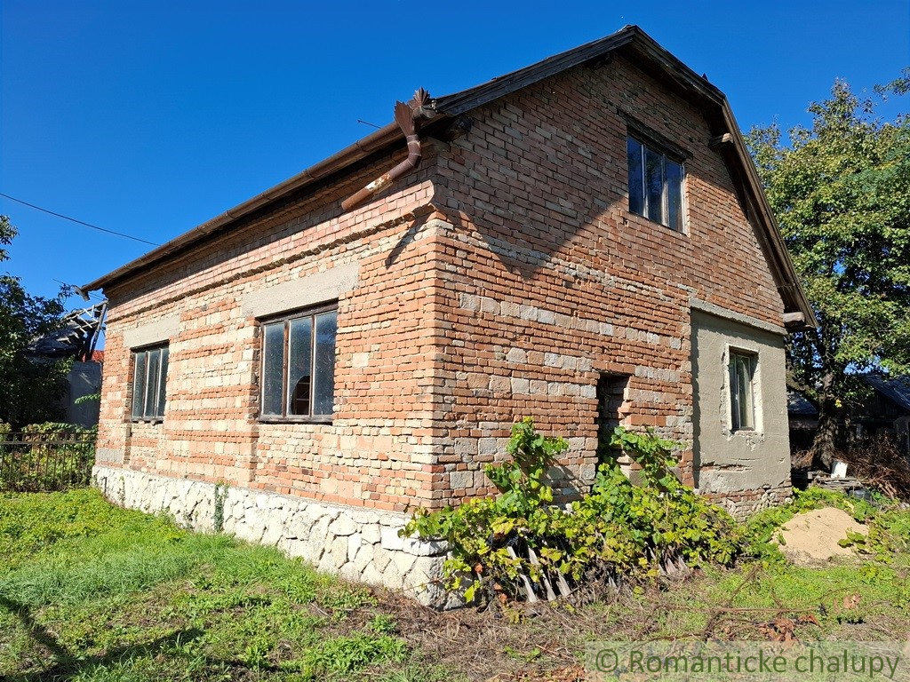 Rozostavaný rodinný dom s veľkým pozemkom v podunajskej ob - 5