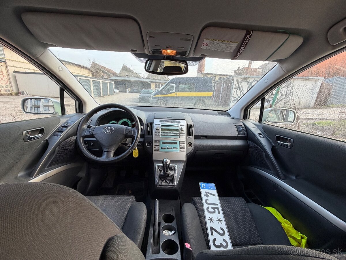 Toyota Corolla Verso 1.8 VVTI - 5