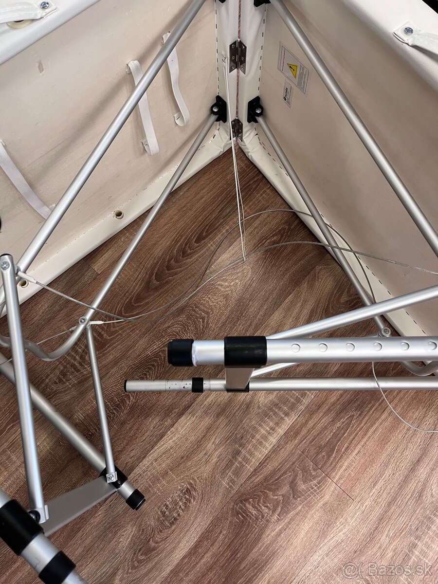 Kozmetické/masážne lehátko - 5