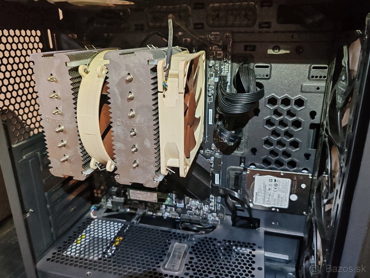 PREDÁM PC INTEL I9 10900K MSI Z490M GAMING PLUS 16GB - 5