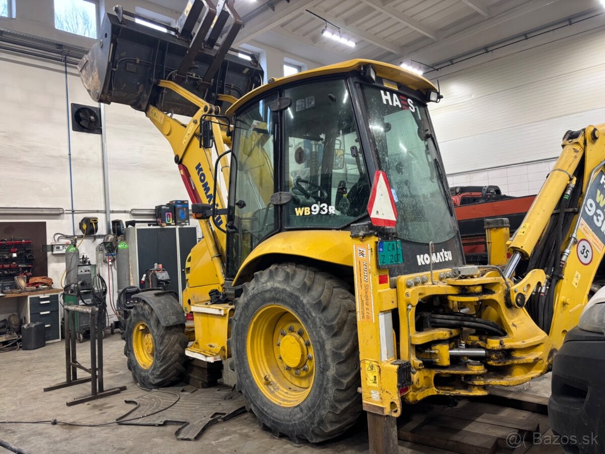 KOMATSU WB 93R-5EO - 5
