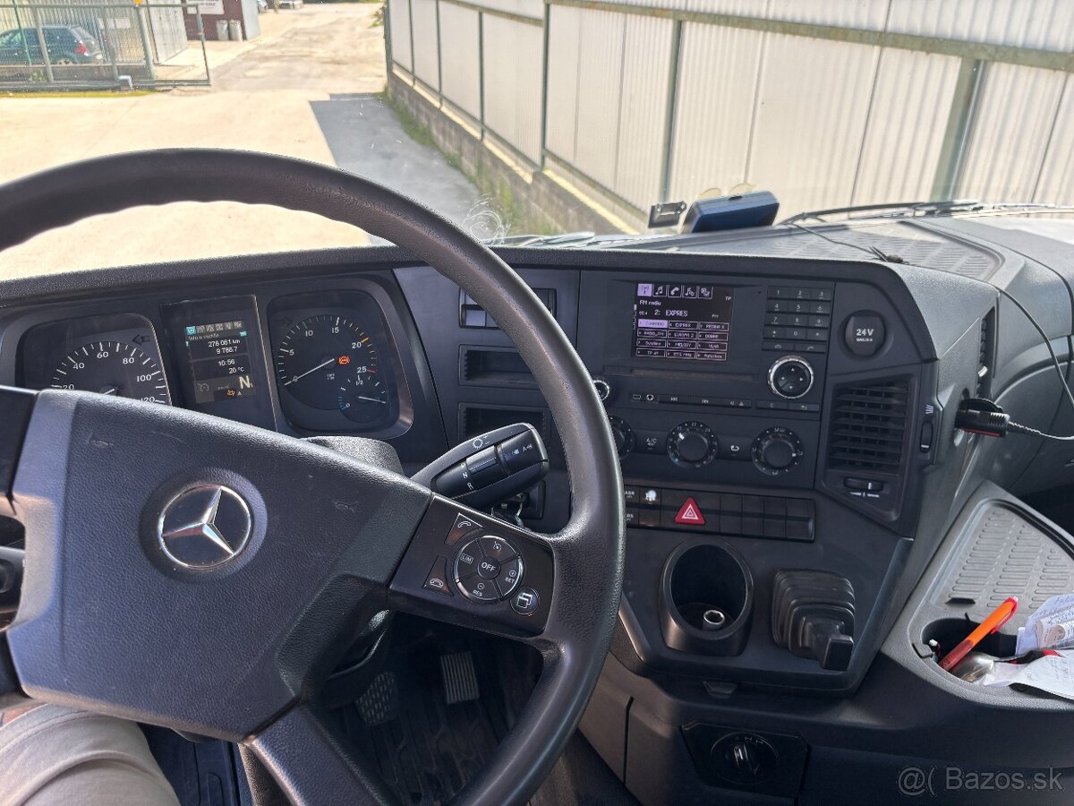 Mercedes Benz Arocs 3243 - 5