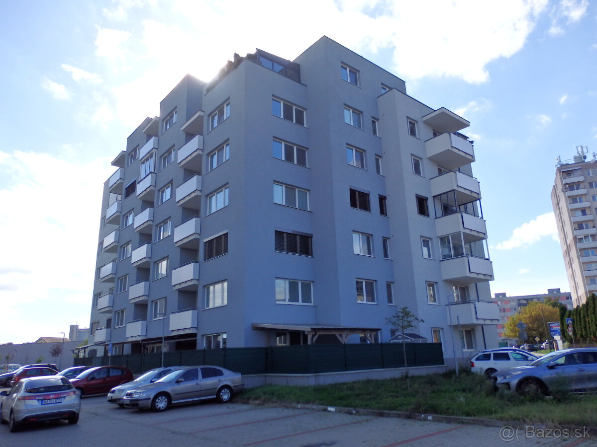 Meander Sered,Kukučínová Ul. - 5