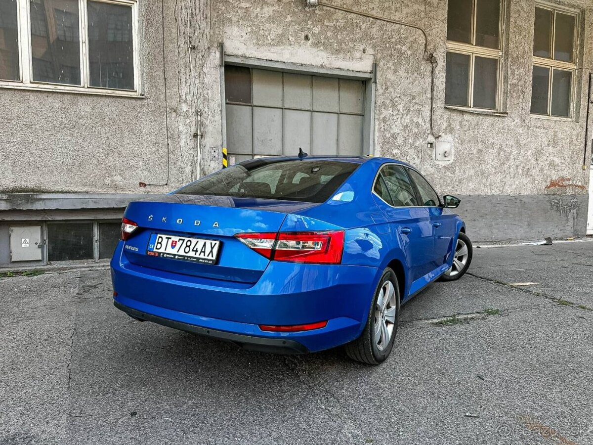 Škoda Superb 2.0 TDI SCR Style DSG - 5