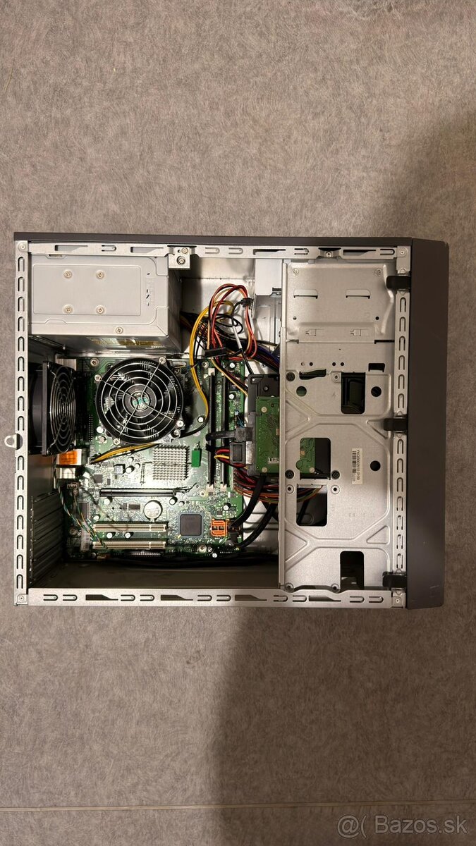 Predám Fujitsu Siemens - 5