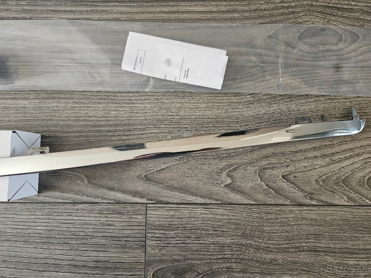 Predám lištu predného nárazníka C-trieda W205 - 5
