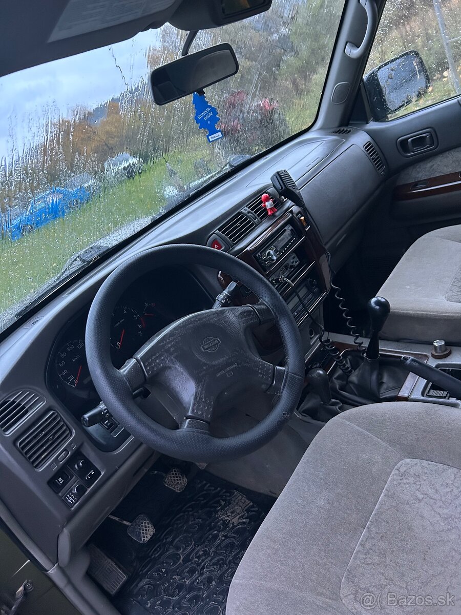 Nissan Patrol y61 - 5