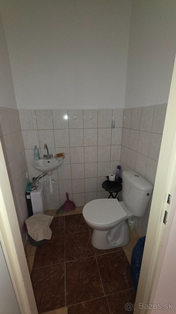 Obchodný priestor Štúrovo - 5