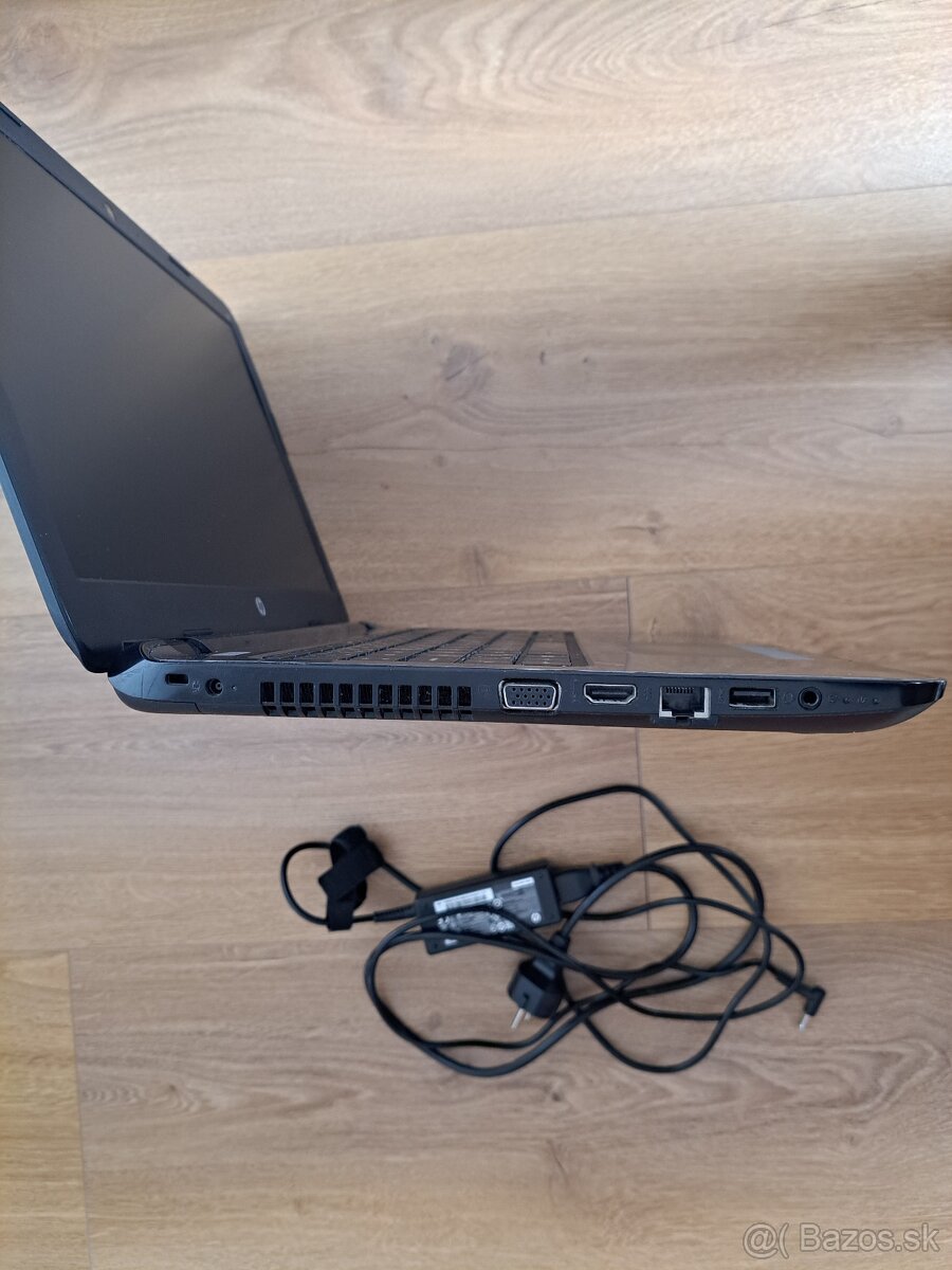 Predávam notebook HP 250 G3 - 5
