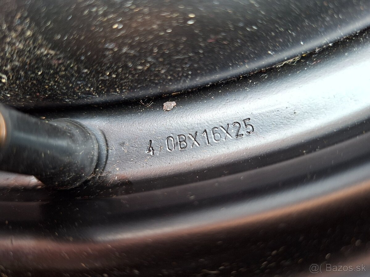 Predám rezervné koleso úzke Ford-R16 - 5