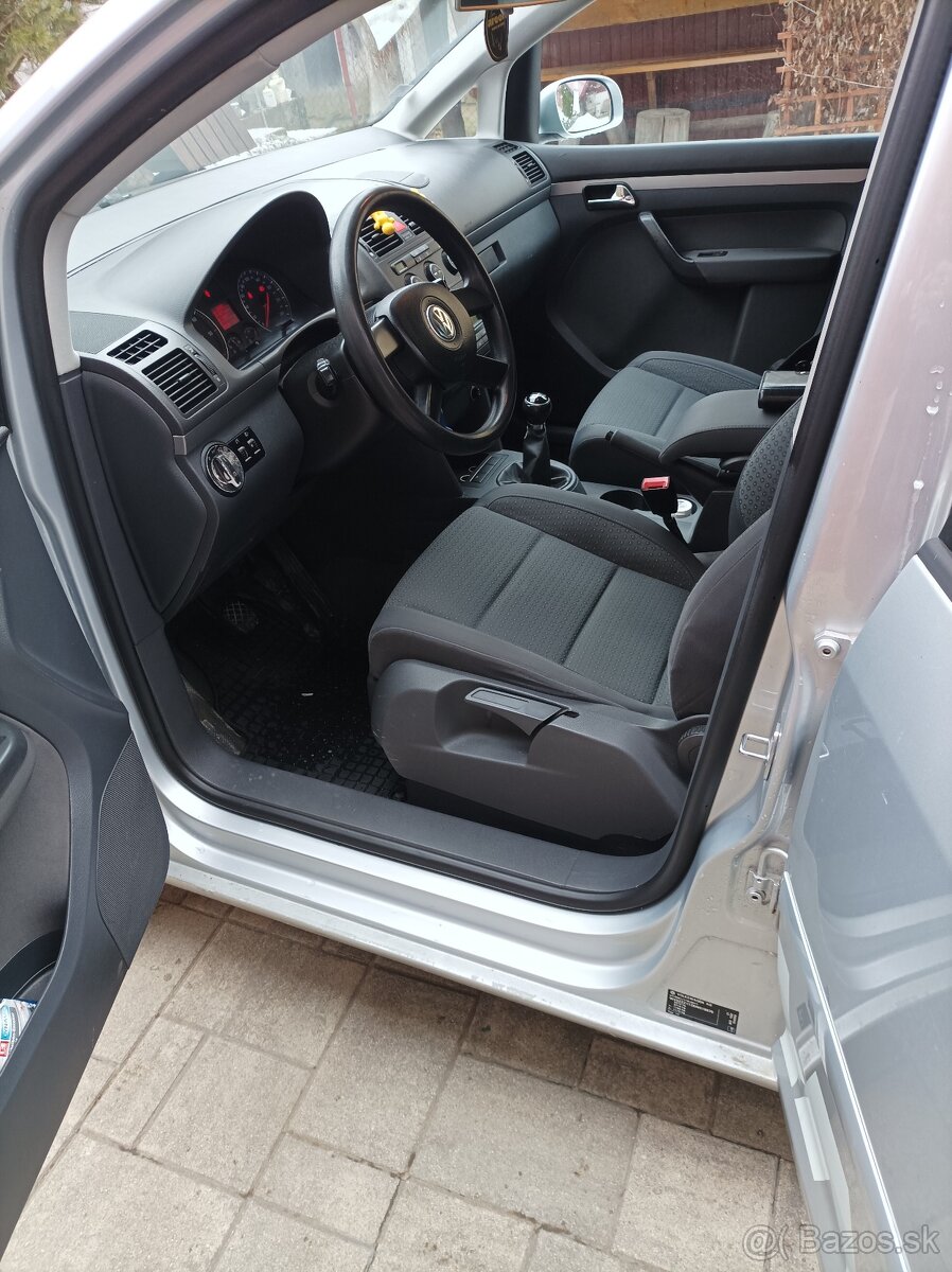 Touran - 5