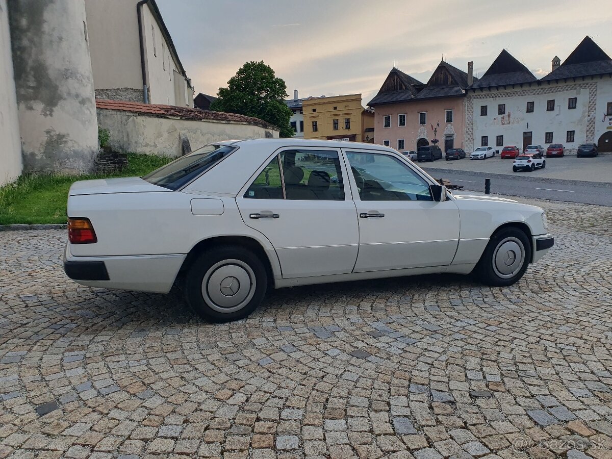 Mercedes W124 200E - 5