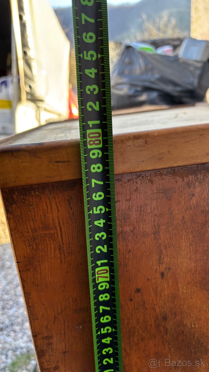 Staré nočné stolíky - 5