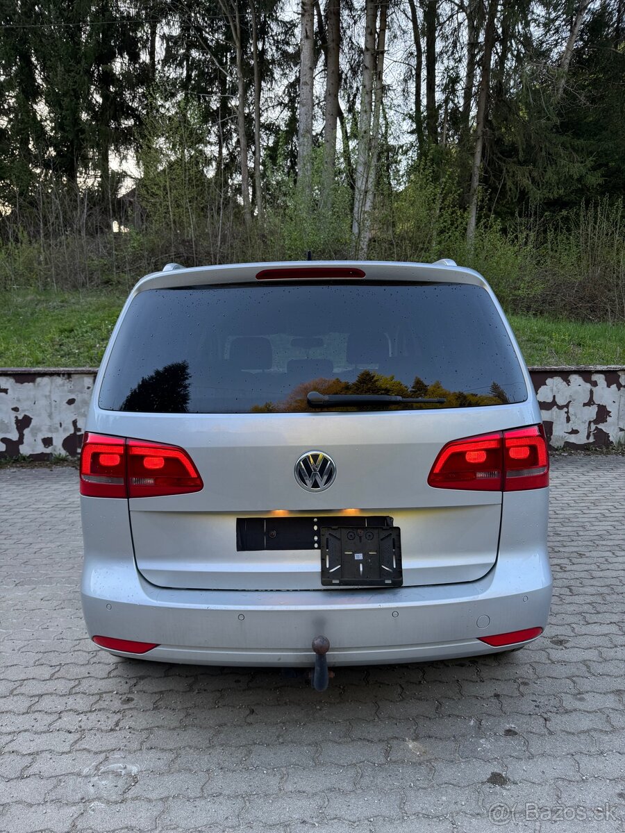 Volkswagen Touran 1.6 TDI 77kw Life, Light & Park Assist - 5