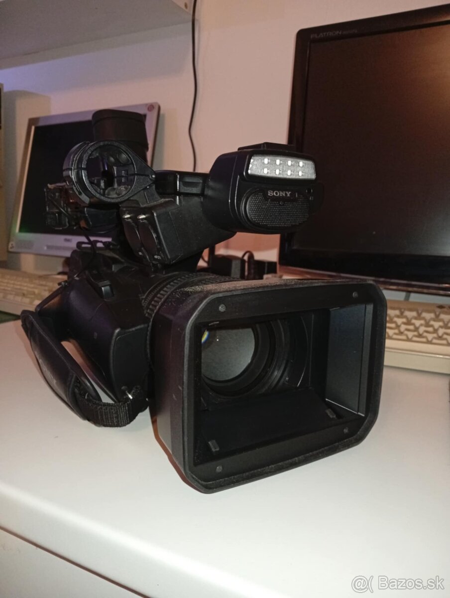 SONY HXR-NX3 – výborný stav - 5