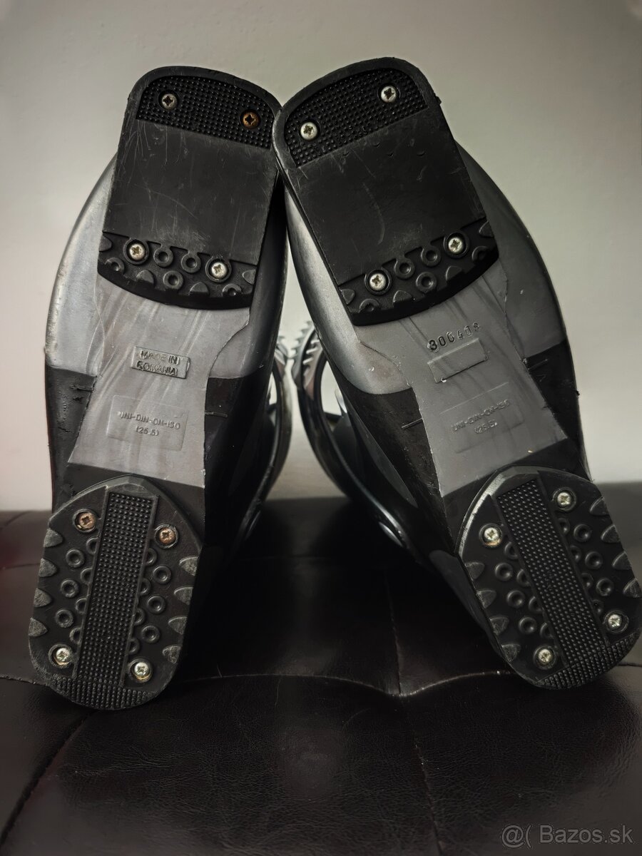 Lyziarky Rossignol CompJ4 29,3cm - 5