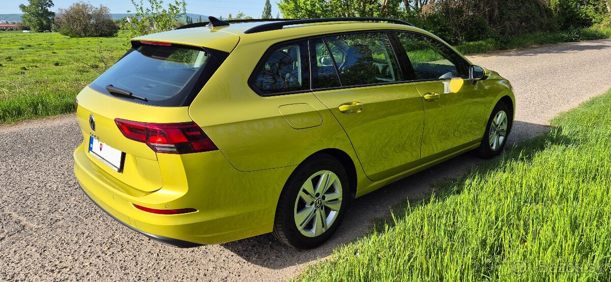 VW Golf Variant 8 v zaruke so zimnymi pneu gratis - 5