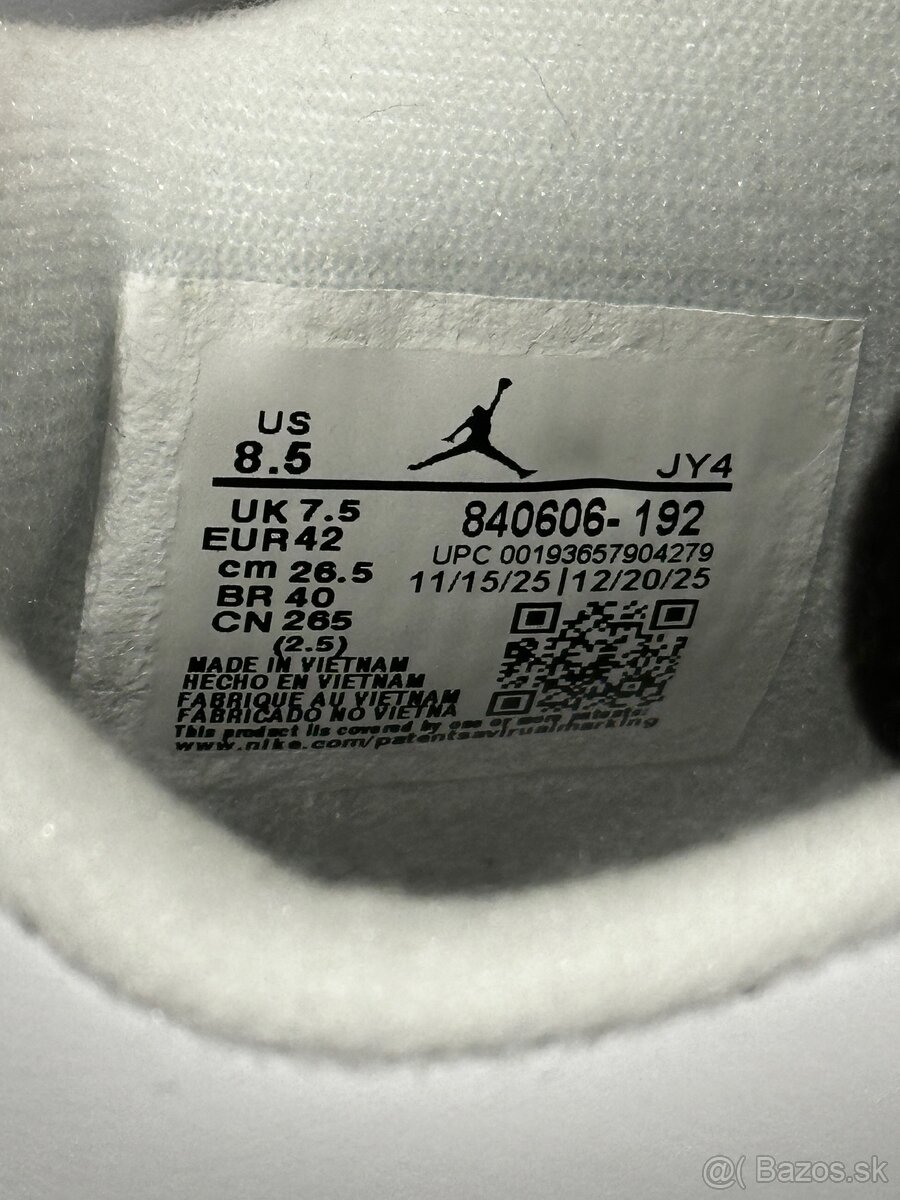 Jordan 4 White Cement - 5