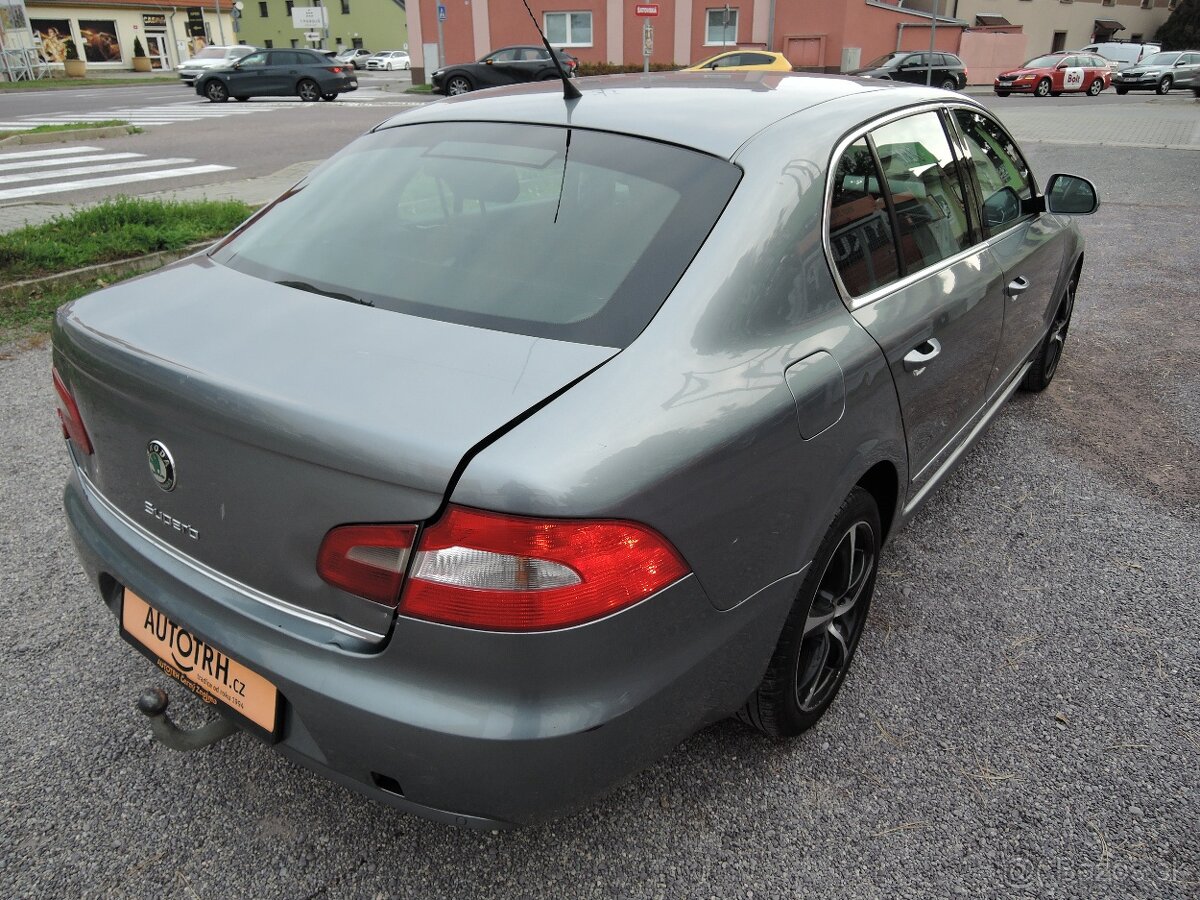 Škoda Superb, 2,0 TDi 125kW ČR Elegance 2009 - 5