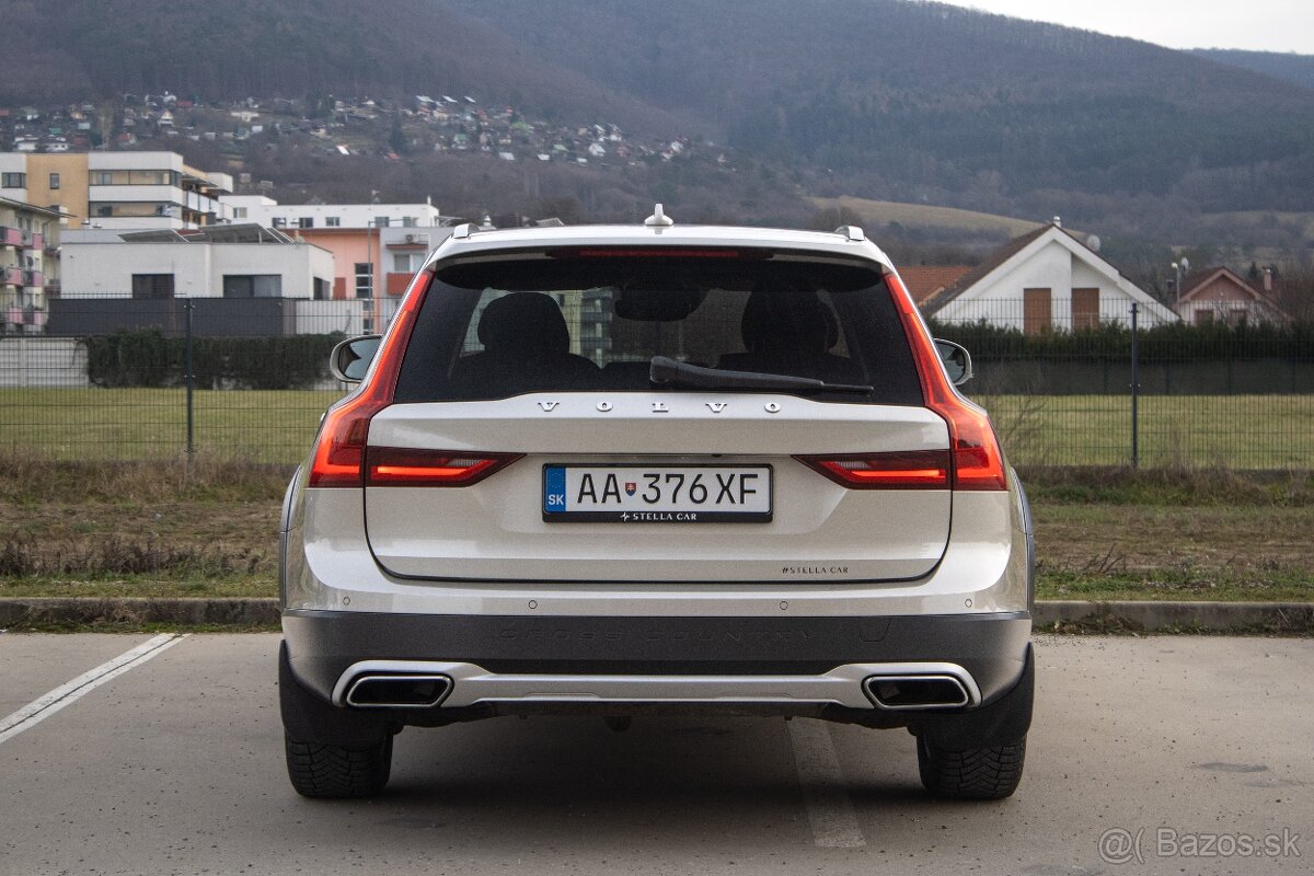 Volvo V90 CC Cross Country D5 AWD, 173kW, A8 - 5