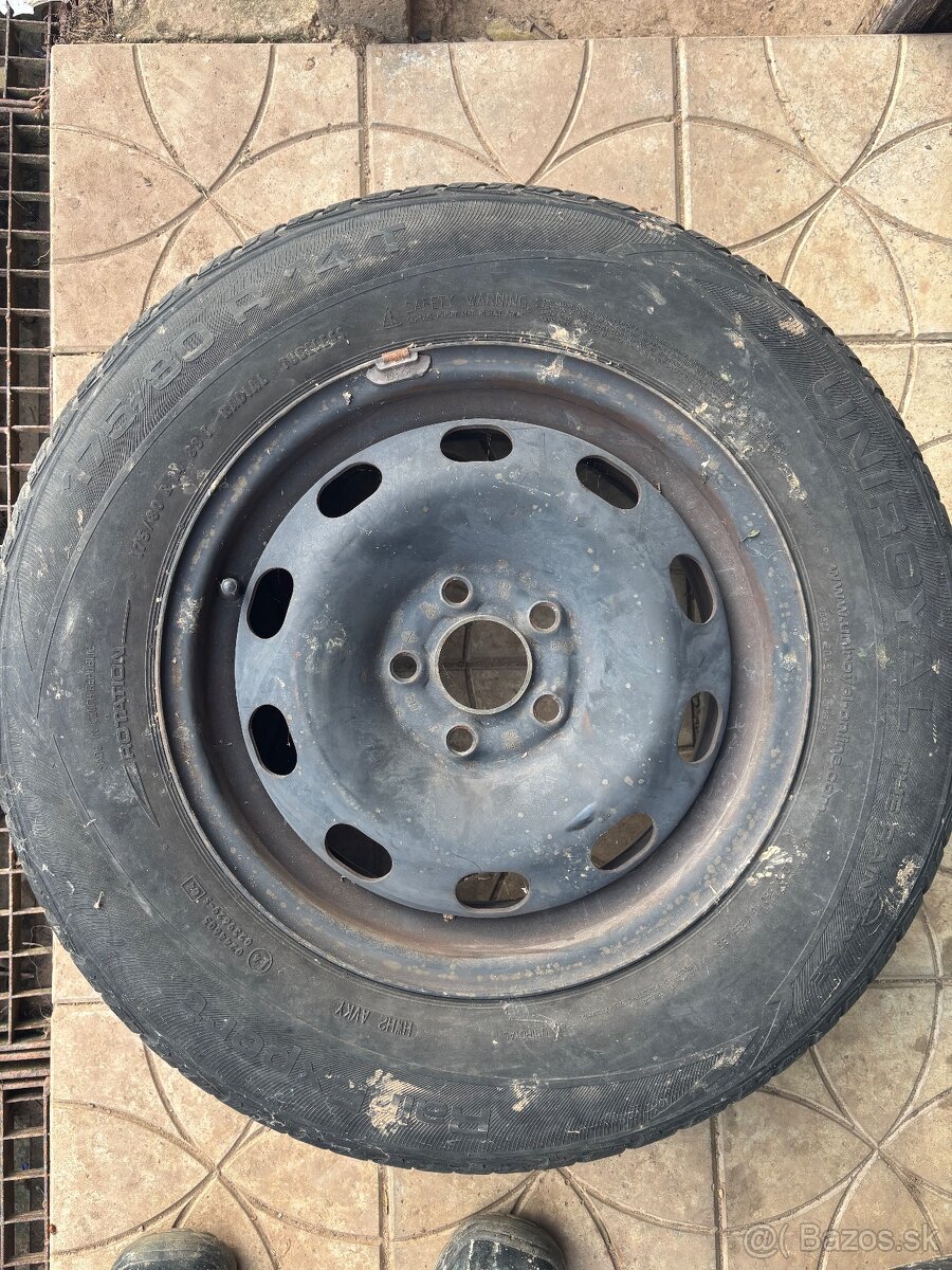 Pneumatiky s plech.diskami 185/80 r14 T - 5