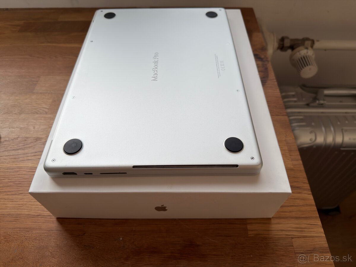 Macbook Pro 14” M1 PRO 16GB - 5