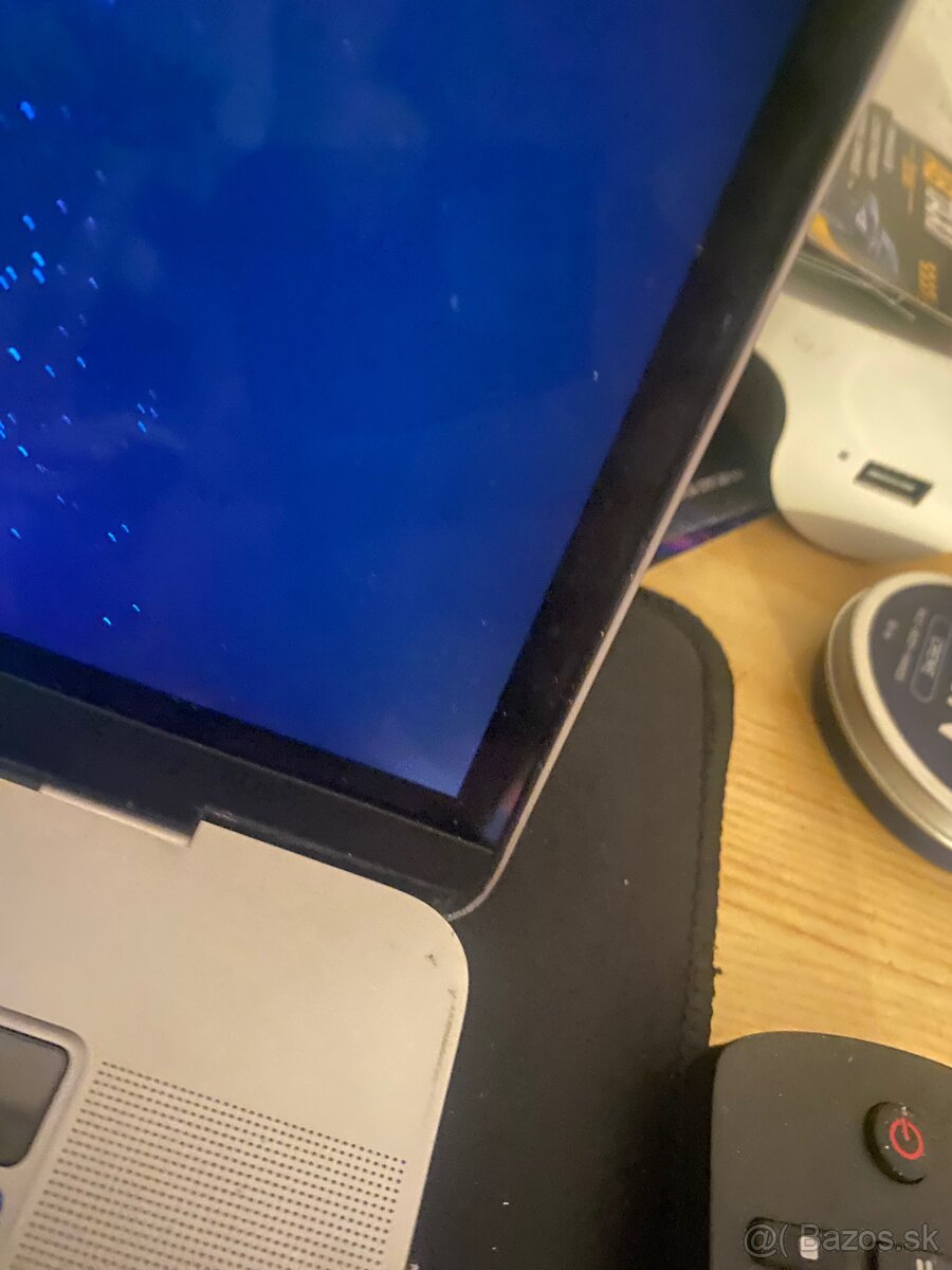 MacBook Pro 15” 2017 i7 16GB 500GB Touch Bar - 5