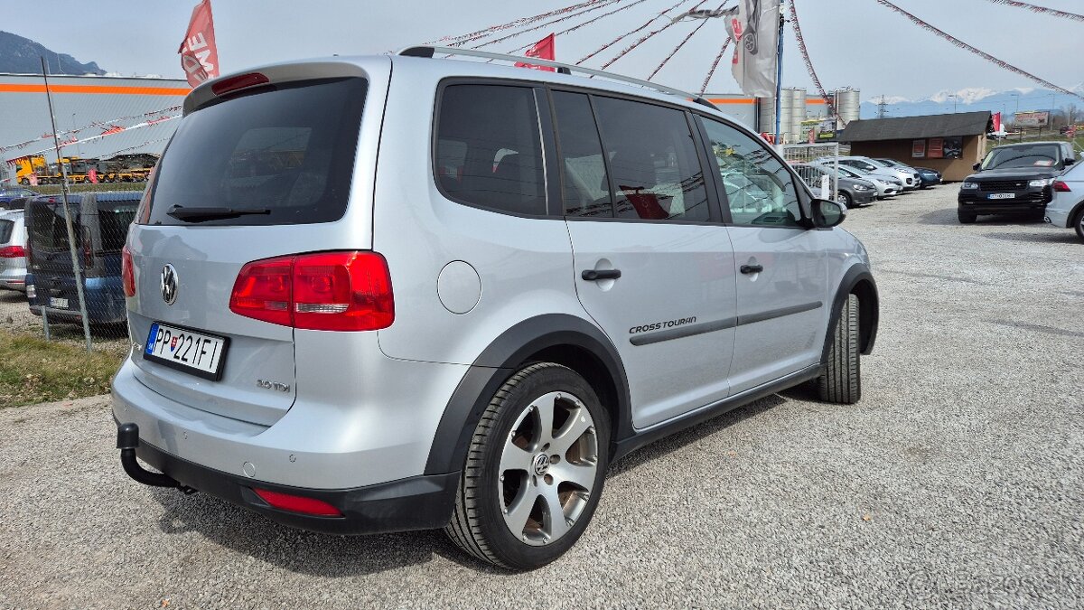 Volkswagen Touran 2.0 TDI Cross 7 miestne - 5
