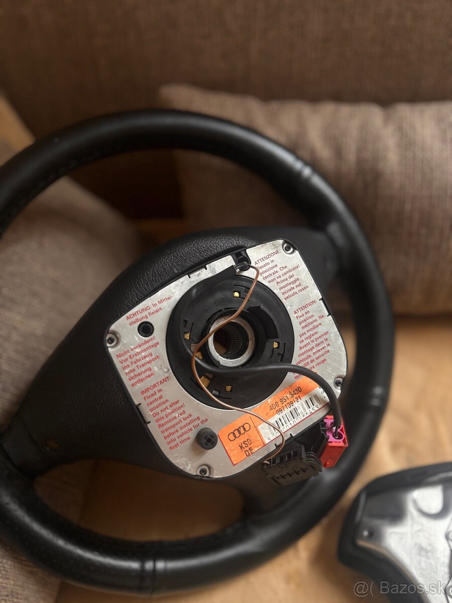 Volant Audi S line predfl - 5