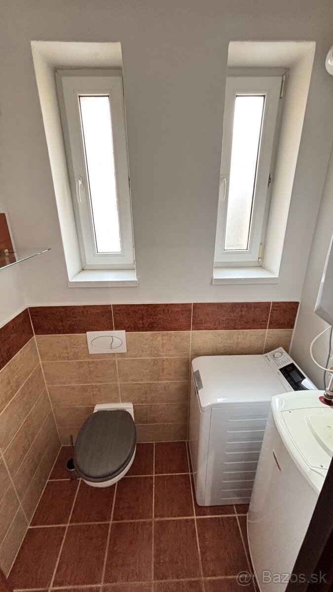 Byt do podnájmu 2Kk v centre mesta - 5
