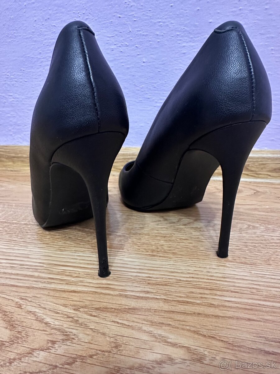 Lodicky Steve Madden - 5