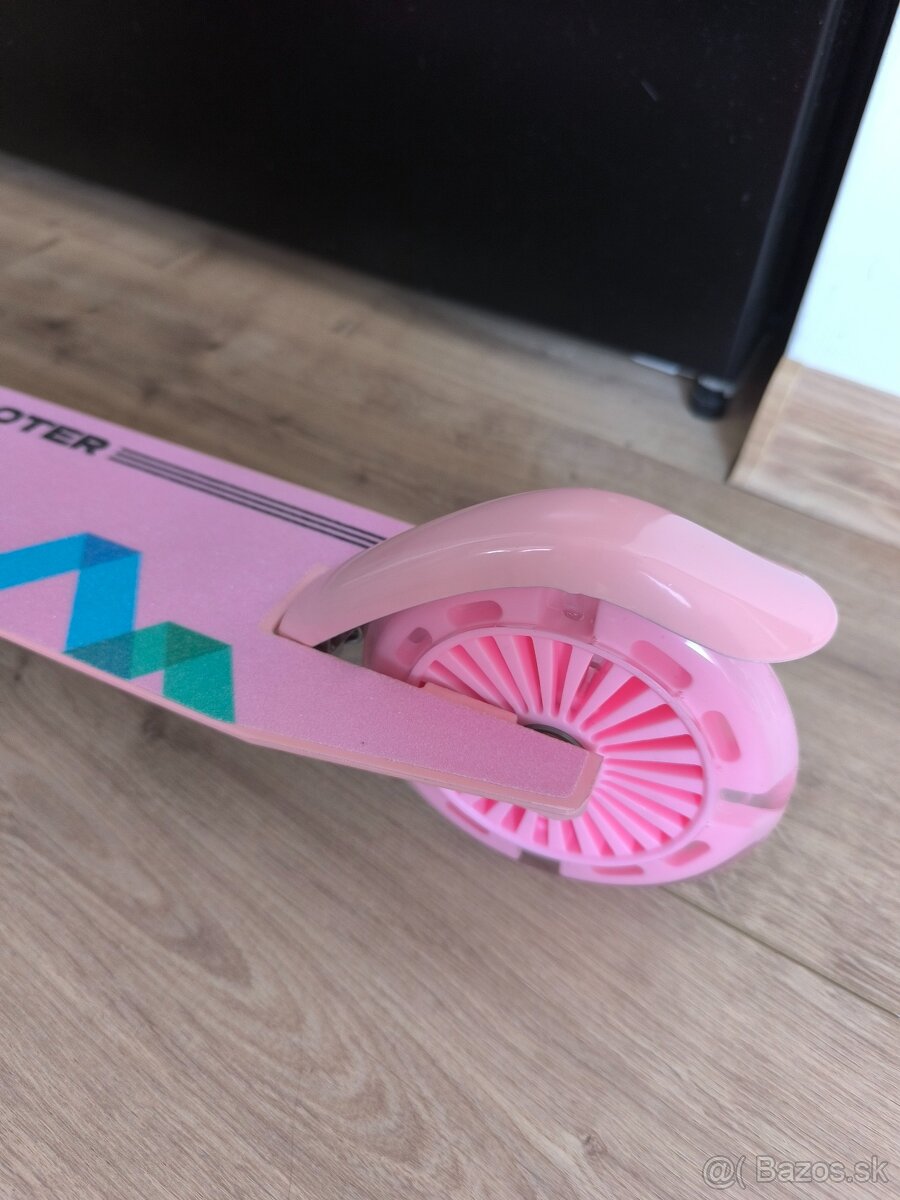 Nová svietiaca dievčenská.kolobežka - 5