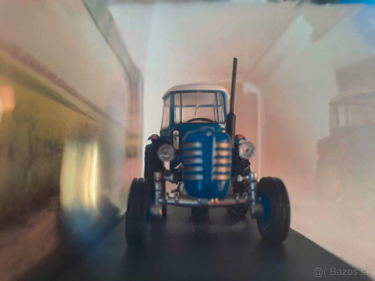 Praga V3S 1:43 + časopis - 5