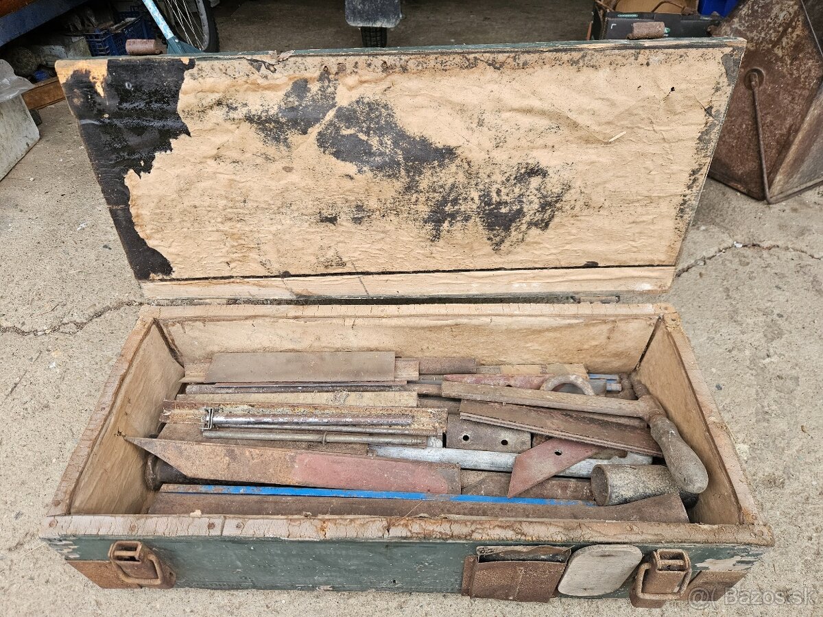 Vojenska drevena krabica bedňa 1. - 5