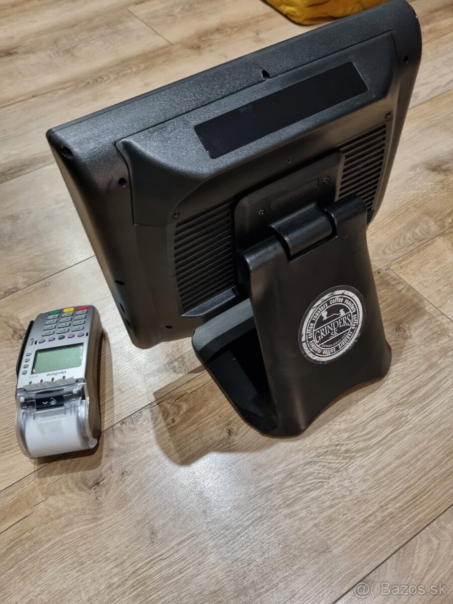 Pokladničná zostava s platob.terminalom - 5