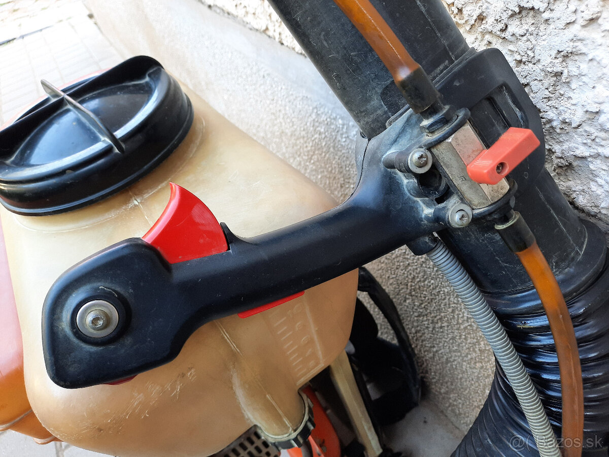 Motorový postrekovač Oleo Mac AM 150 - 5